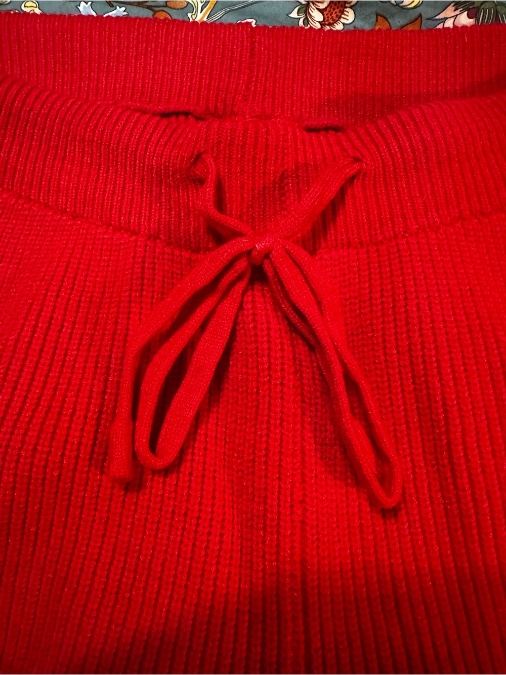 Bright Red Ribbed Knit Lounge Pants and Top - Picture 5 of 9